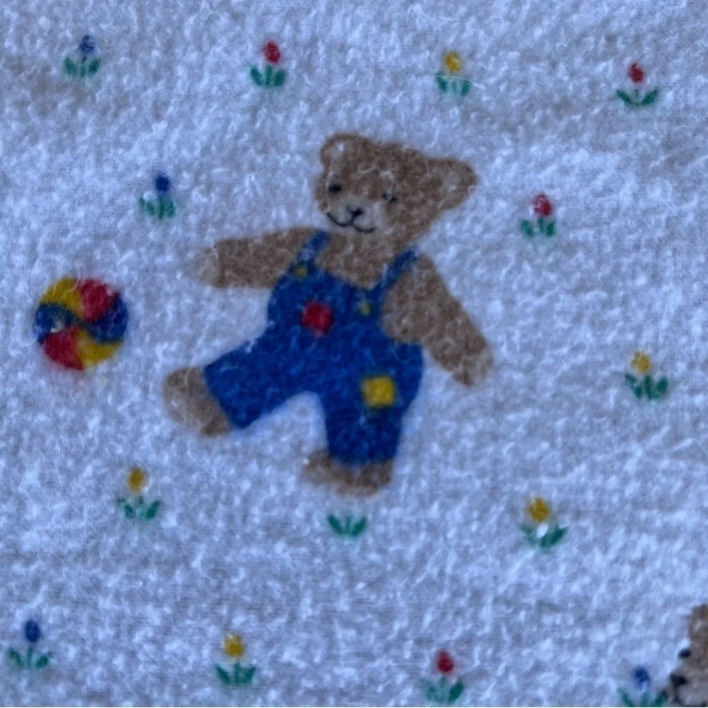 VTG Dundee 80s Teddy Bear Playground Flannel Receiving Blanket Design Accents